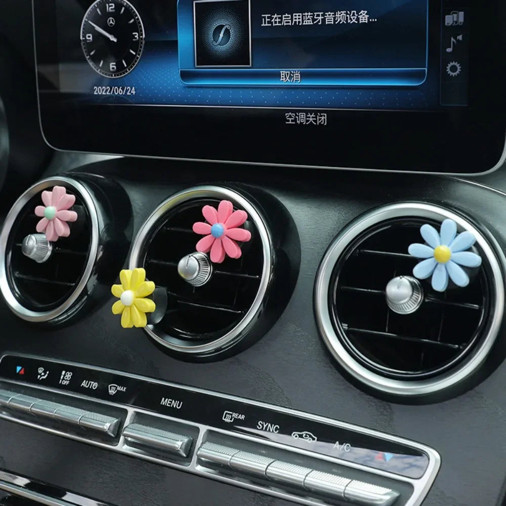 Cute Car Perfume Clip Flower Air Outlet Car Air Freshener Peach Blossom Aroma Diffuser Car Decoration Accessories Fresh Air