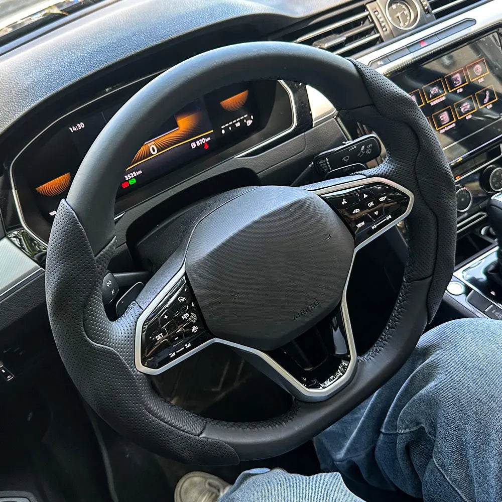 2PCS Car Steering Wheel Cover Warm Winter 38cm Round Steery Wheel Universa Glossy Laser Carbon Fiber Auto Interior Accessories