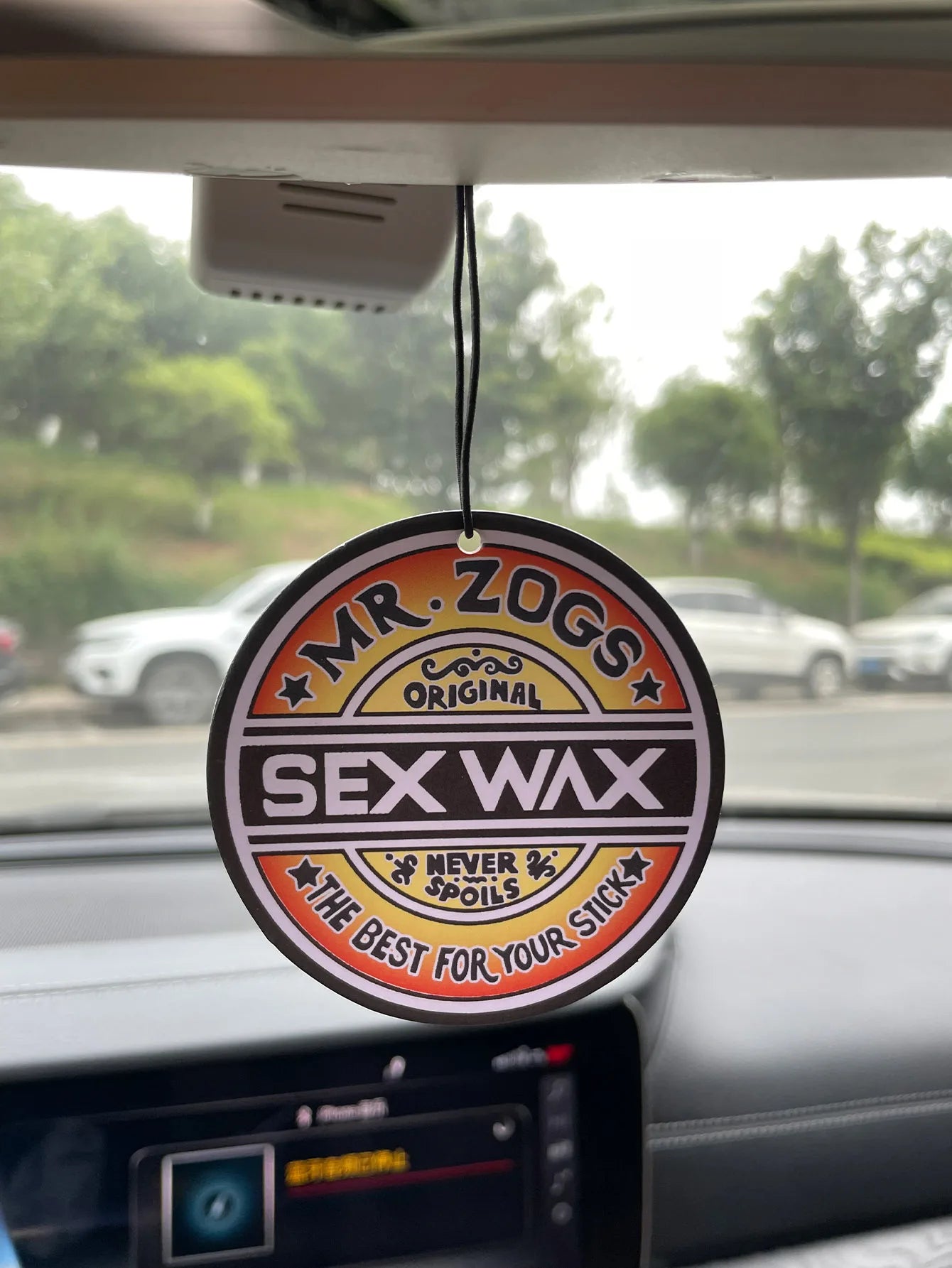 The Scent of Elegance: Five-Star Hotel Lobby Fragrance, Car Fragrance Tablets, Imported Natural Air Purifying Hangings, Car Air Fresheners, Car Rearview Mirror Hanging Fragrance Tablets, In-Car Deodorizer, Long-Lasting Fragra